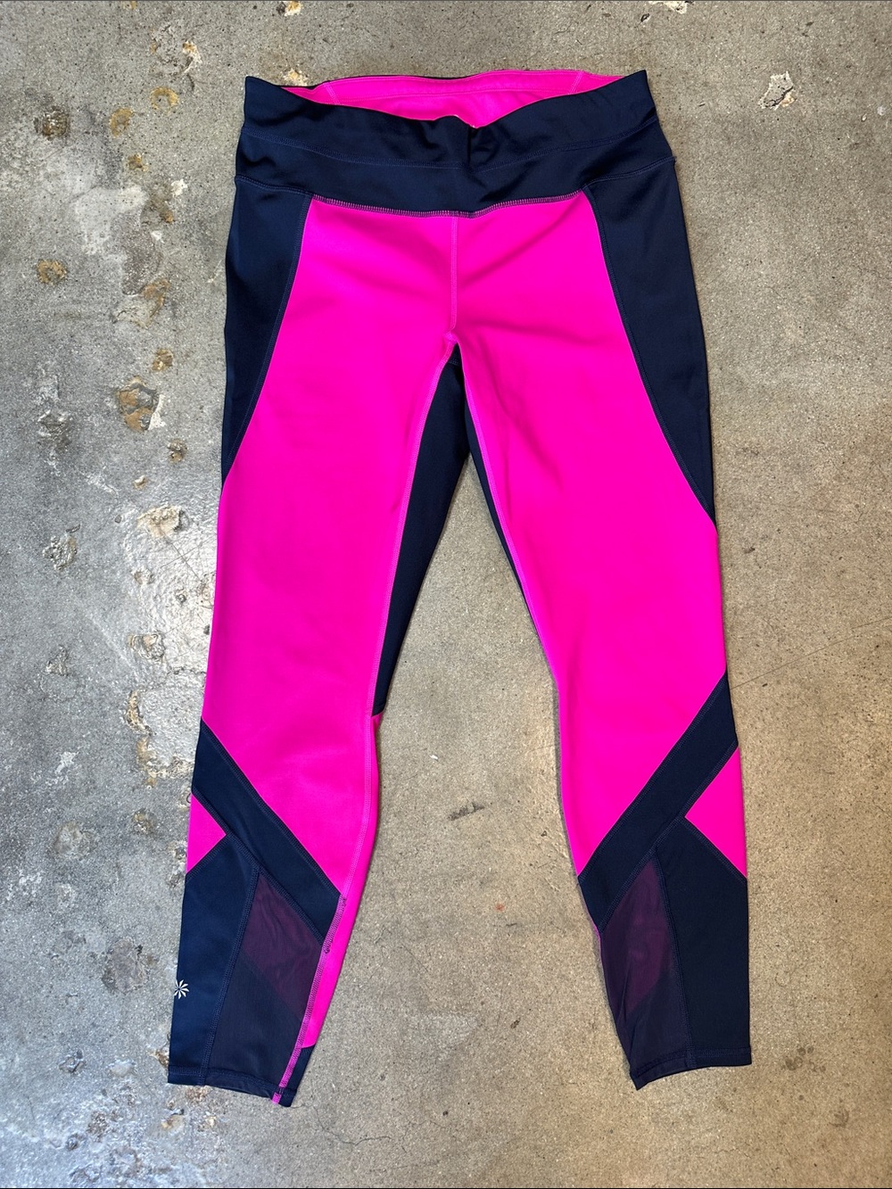 Athleta Sonar Colorblock 7/8 tights in Pink and Navy